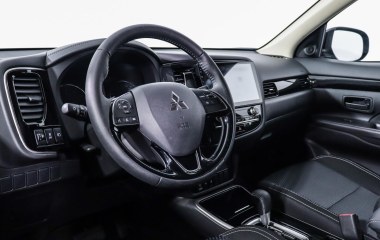 Mitsubishi Outlander Invite 2.0 CVT превью 9