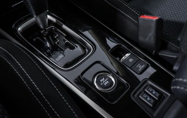 Mitsubishi Outlander Invite 2.0 CVT превью 15