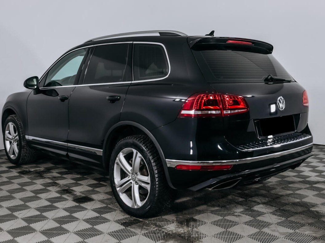 Volkswagen Touareg R-Line 3.0  фото 4