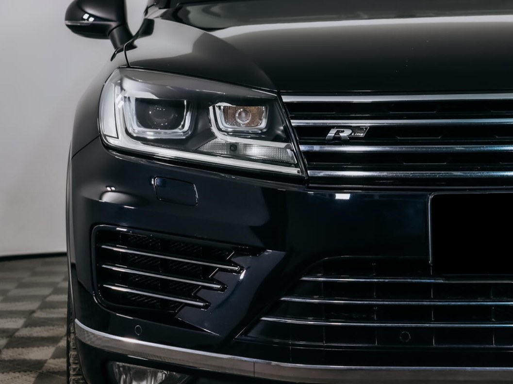 Volkswagen Touareg R-Line 3.0  фото 7