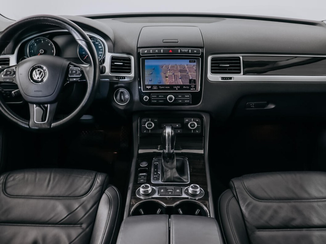 Volkswagen Touareg R-Line 3.0  фото 9