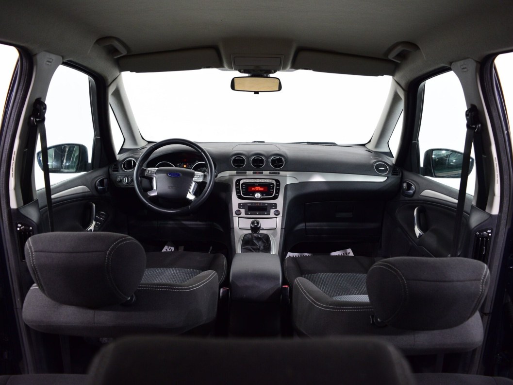 Ford Galaxy 2.0 МКПП фото 10