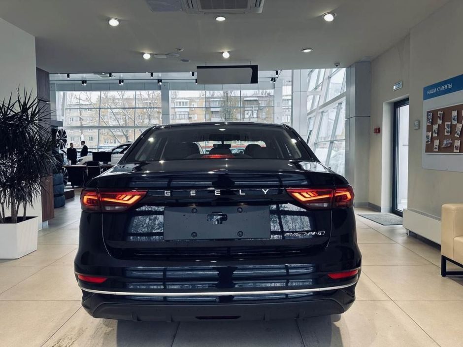 Geely Emgrand Luxury 1.5 АКПП фото 3
