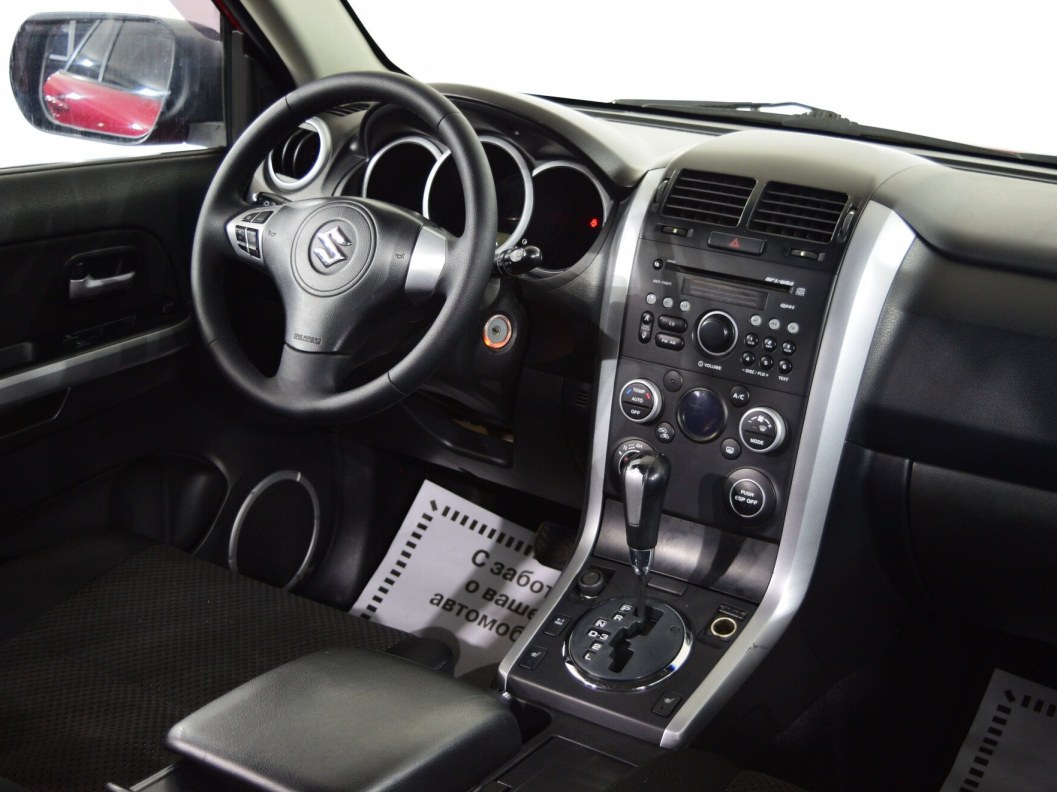 Suzuki Grand Vitara 2.5 АКПП фото 15