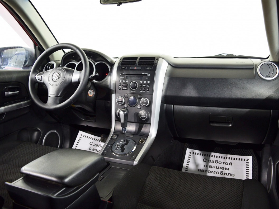 Suzuki Grand Vitara 2.5 АКПП фото 16
