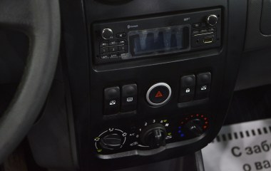 ВАЗ (Lada) Largus RS045-52-X00 Luxe 1.6 МКПП превью 18