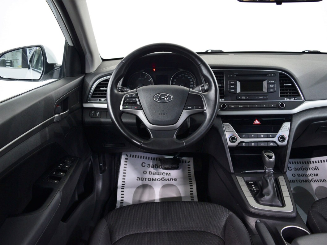 Hyundai Elantra Active 1.6 АКПП фото 14