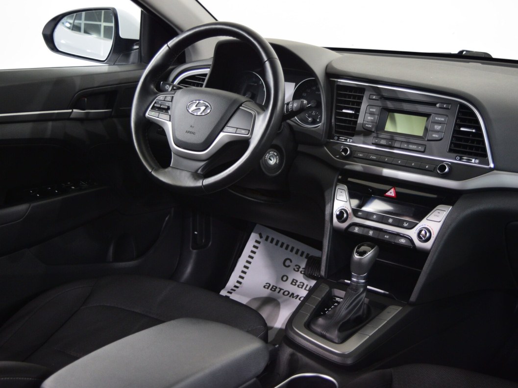 Hyundai Elantra Active 1.6 АКПП фото 16