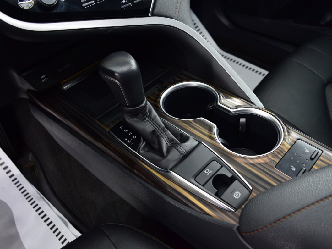 Toyota Camry Элеганс Safety 2.5 АКПП фото 18
