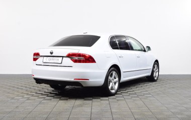 Skoda Superb Elegance 1.8 DSG превью 7
