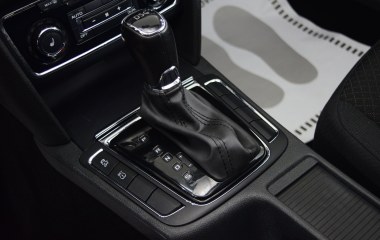 Skoda Superb Elegance 1.8 DSG превью 15