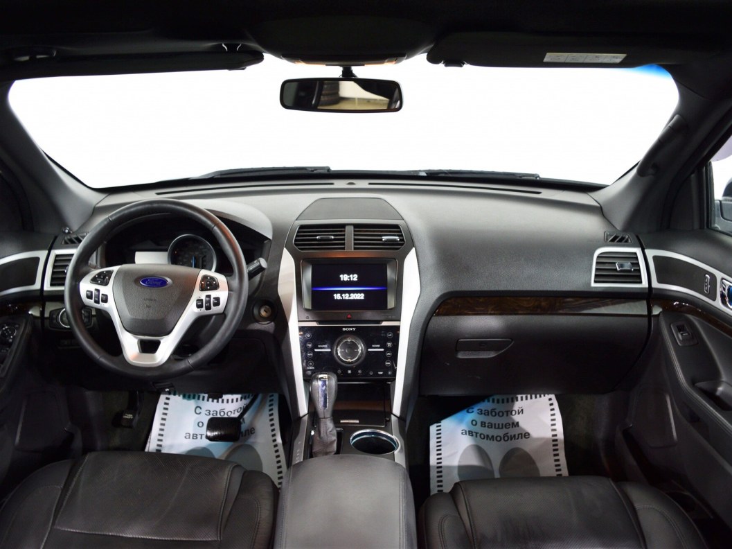 Ford Explorer 3.5  фото 10