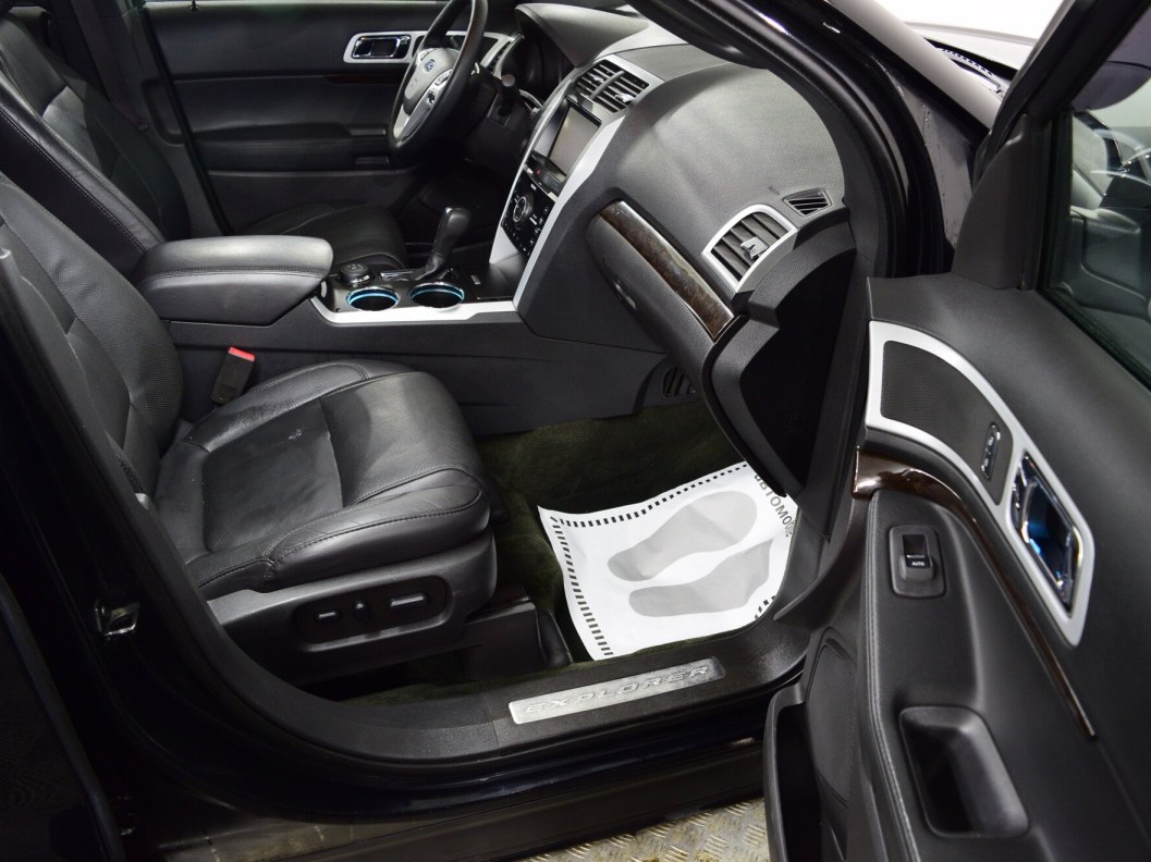 Ford Explorer 3.5  фото 11