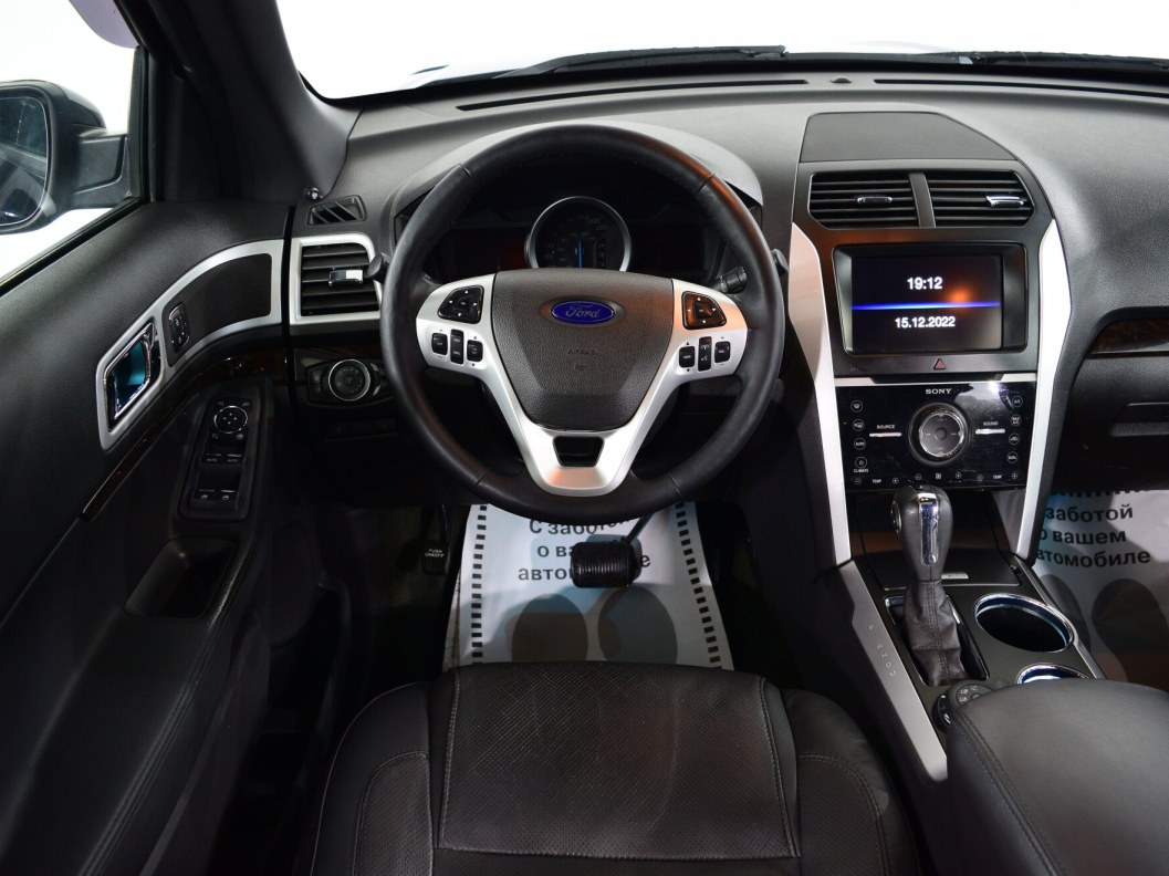 Ford Explorer 3.5  фото 18