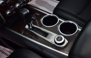 Nissan Pathfinder High 3.5 CVT превью 20