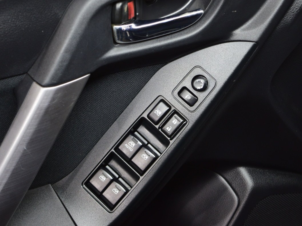 Subaru Forester BM 2.0  фото 14