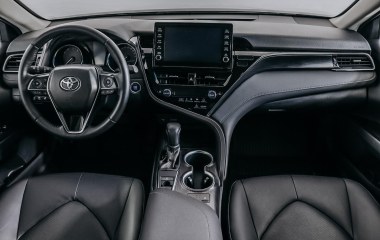 Toyota Camry Элеганс 2.5 АКПП превью 10