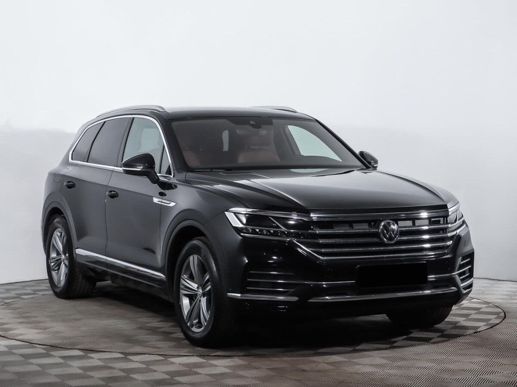 Volkswagen Touareg Exclusive 3.0  фото 1