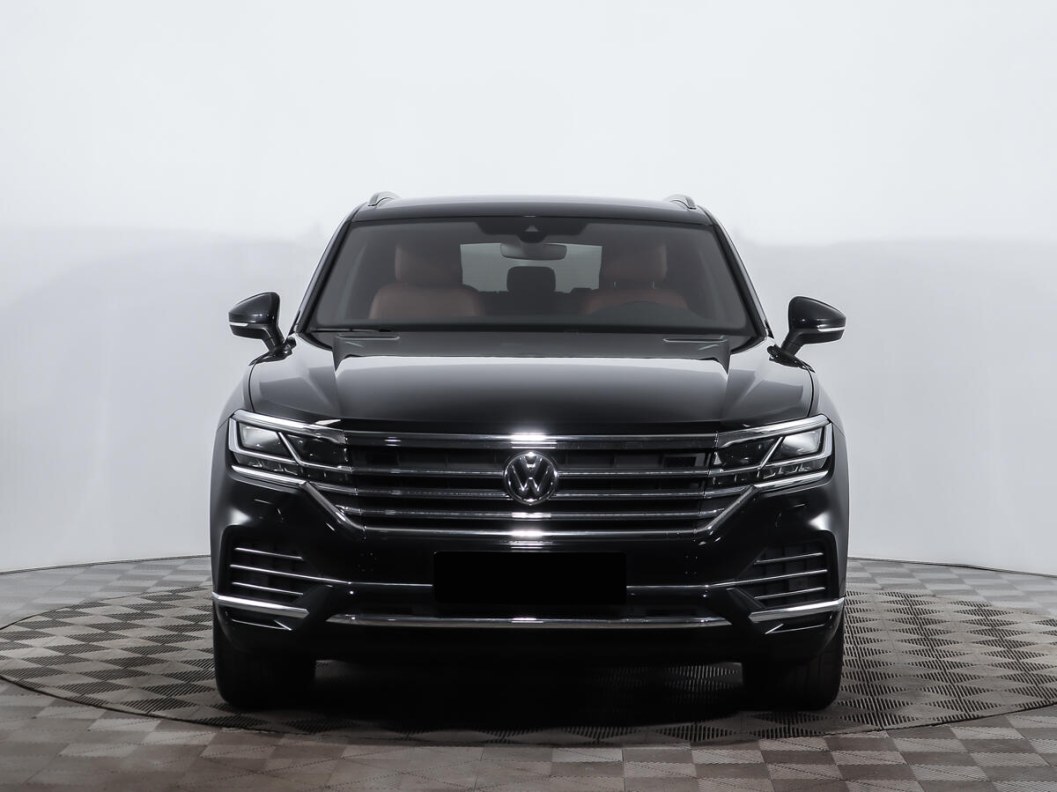 Volkswagen Touareg Exclusive 3.0  фото 2