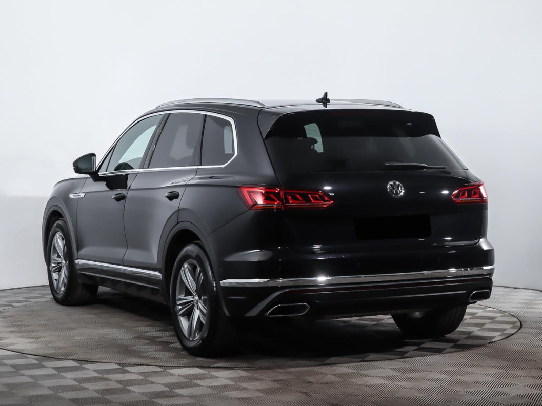 Volkswagen Touareg Exclusive 3.0  фото 4