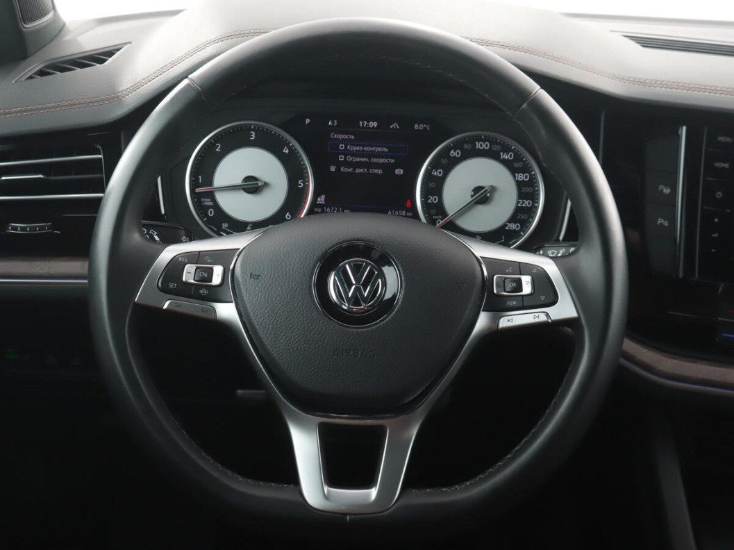 Volkswagen Touareg Exclusive 3.0  фото 11