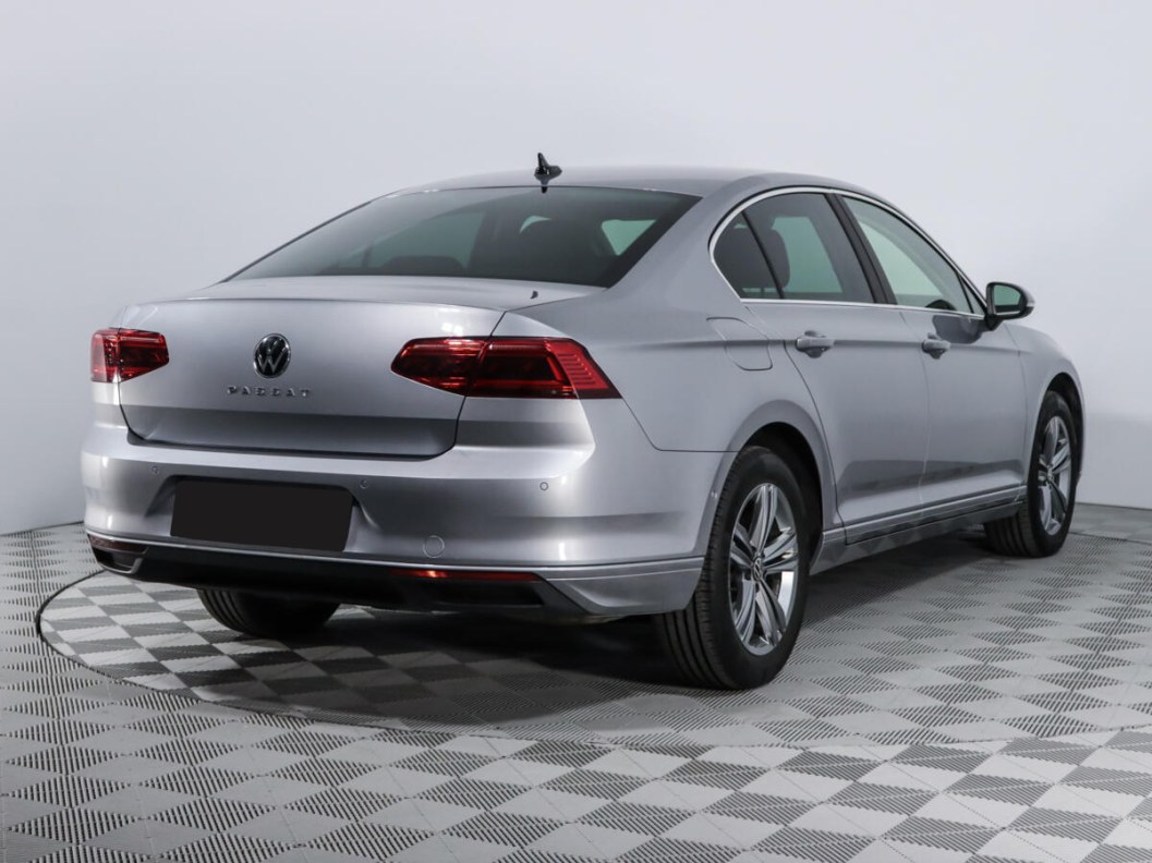 Volkswagen Passat 2.0 DSG фото 7