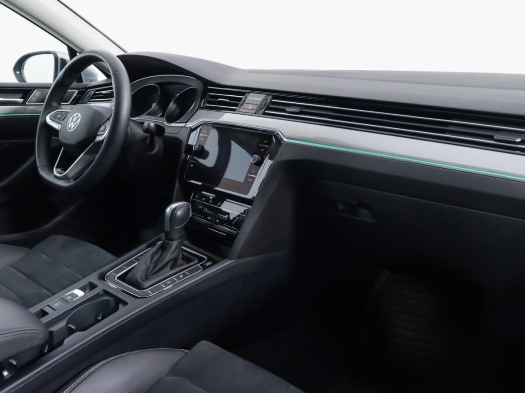 Volkswagen Passat 2.0 DSG фото 11