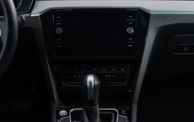 Volkswagen Passat 2.0 DSG превью 14