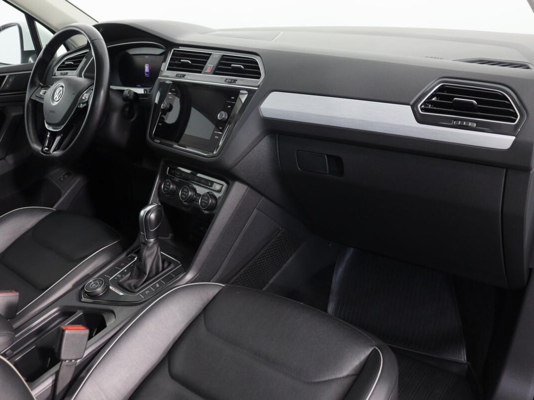 Volkswagen Tiguan 2.0 DSG фото 8