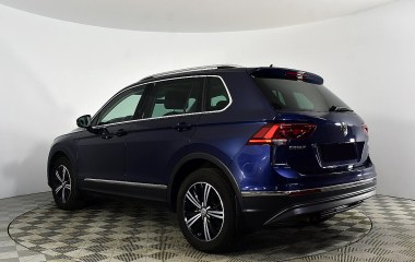 Volkswagen Tiguan Comfortline 2.0 DSG превью 4