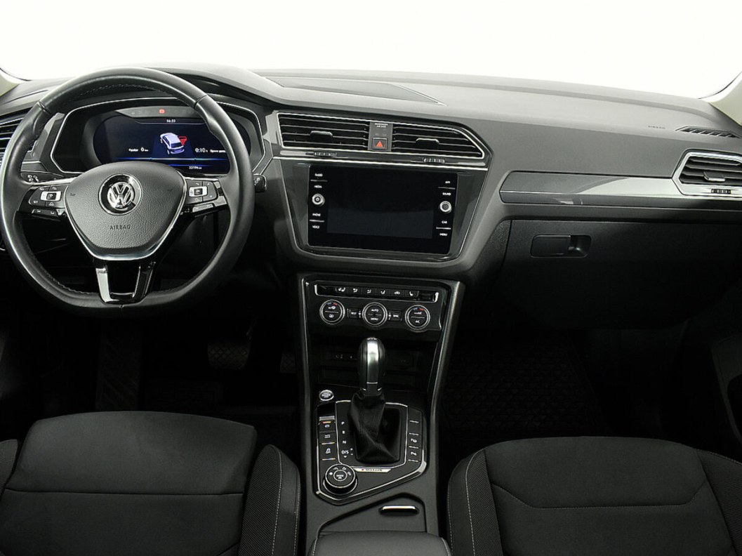Volkswagen Tiguan Comfortline 2.0 DSG фото 8
