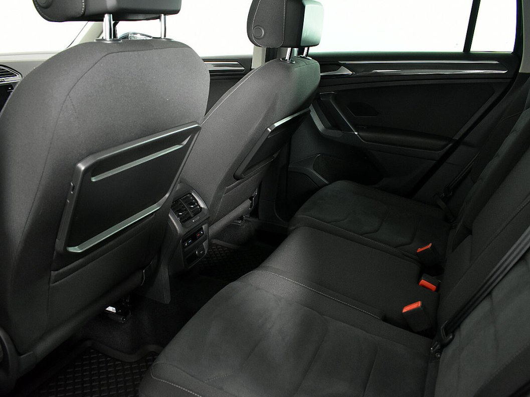 Volkswagen Tiguan Comfortline 2.0 DSG фото 11