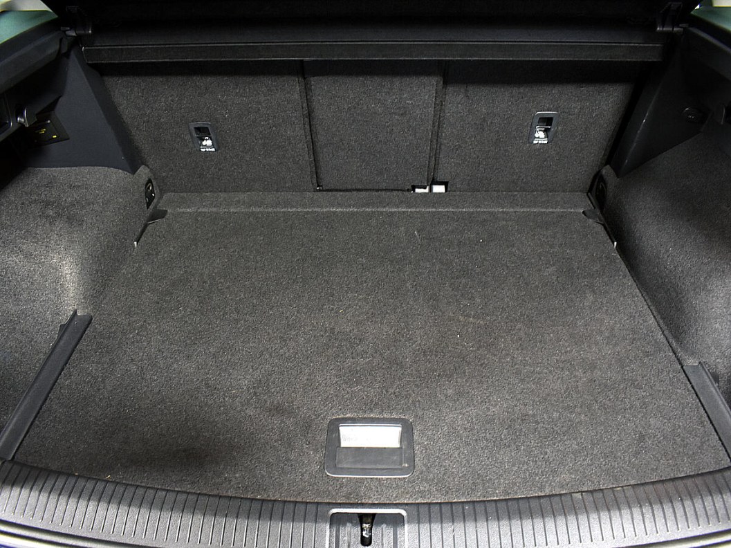 Volkswagen Tiguan Comfortline 2.0 DSG фото 12