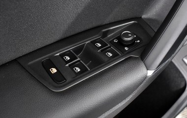 Volkswagen Tiguan Comfortline 2.0 DSG превью 13