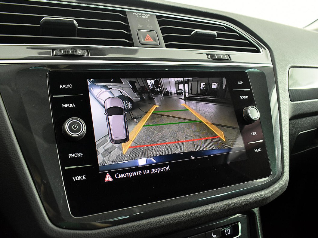 Volkswagen Tiguan Comfortline 2.0 DSG фото 14