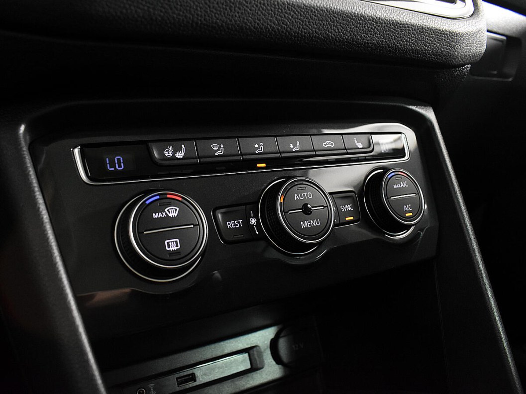Volkswagen Tiguan Comfortline 2.0 DSG фото 16