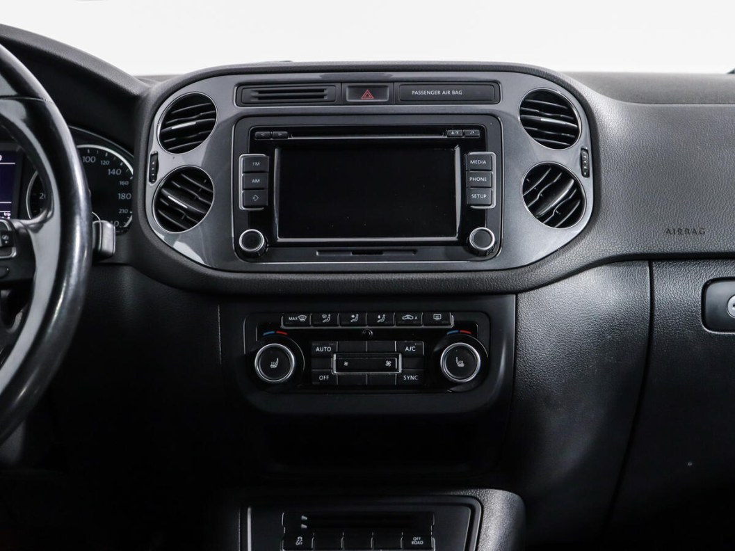 Volkswagen Tiguan Track & Field 2.0 АКПП фото 13