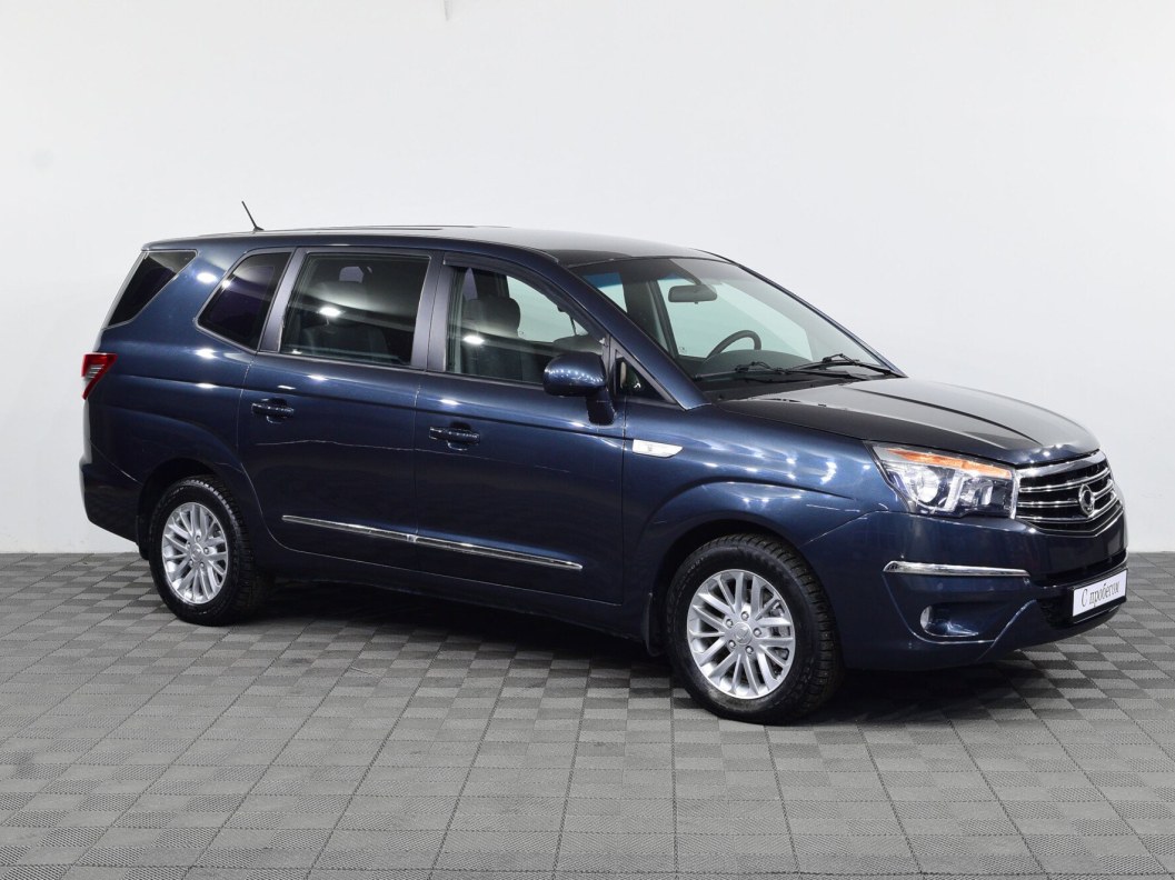 SsangYong Stavic Luxury 2.0  фото 1