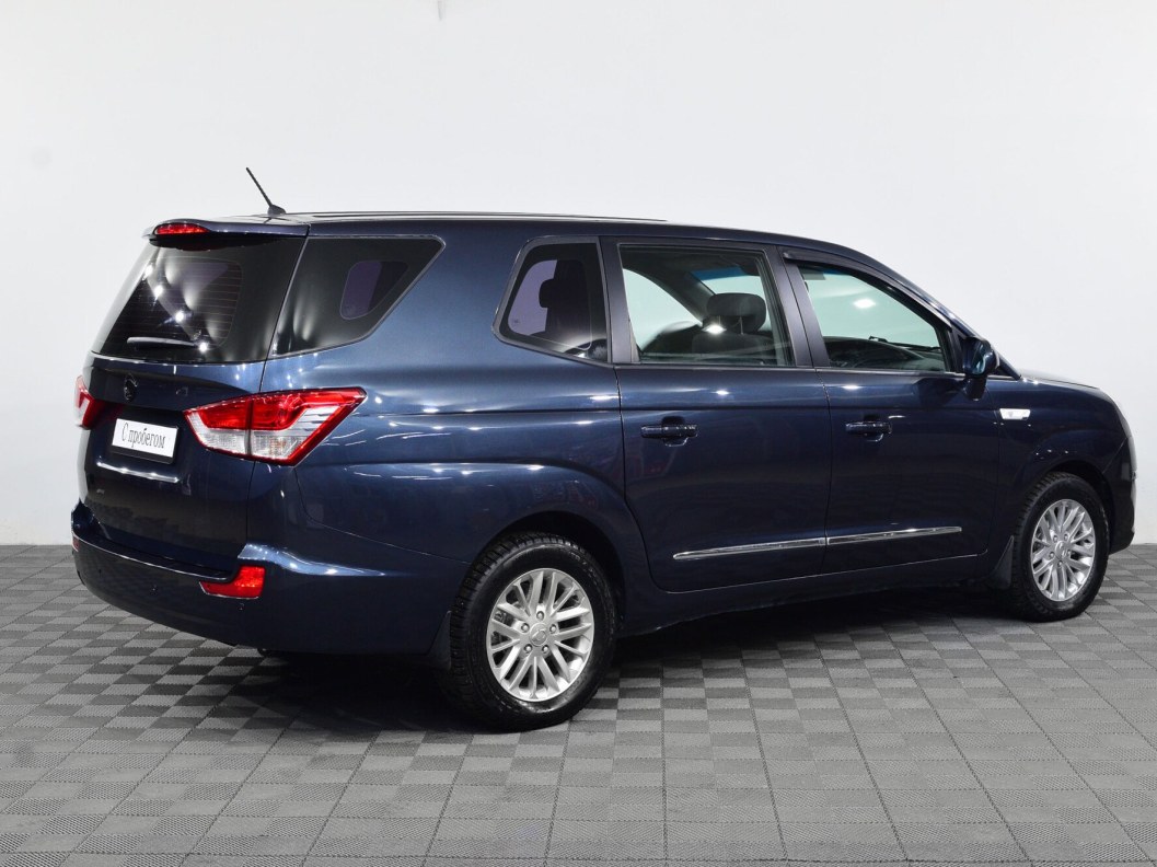 SsangYong Stavic Luxury 2.0  фото 5