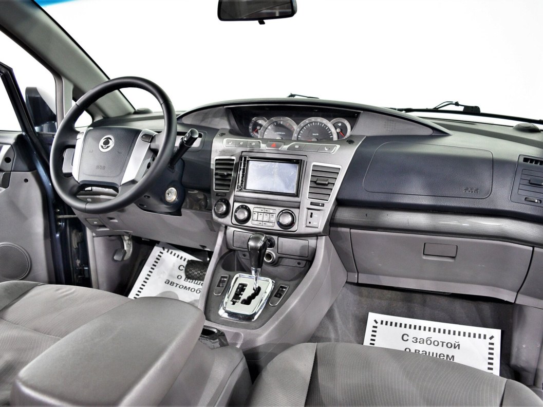 SsangYong Stavic Luxury 2.0  фото 15