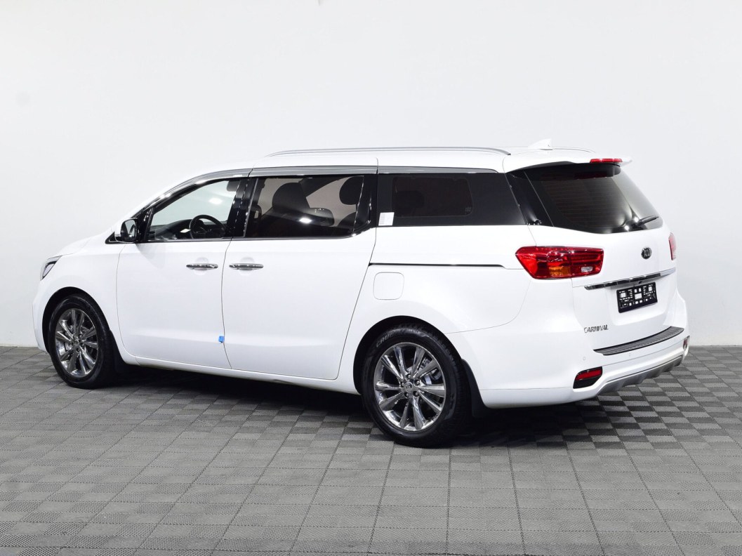 Kia Carnival 2.2 АКПП фото 4