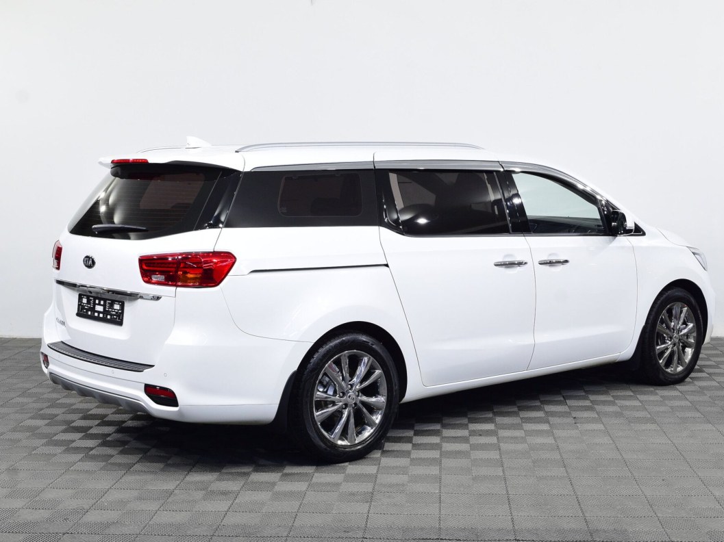 Kia Carnival 2.2 АКПП фото 5
