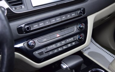 Kia Carnival 2.2 АКПП превью 16