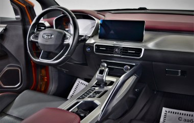 Geely Coolray Flagship Sport 1.5 АМТ превью 13