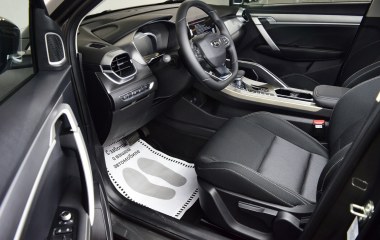 Geely Coolray Luxury 1.5 АМТ превью 6