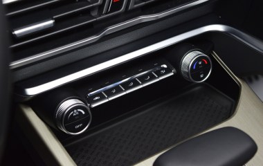 Geely Coolray Luxury 1.5 АМТ превью 13
