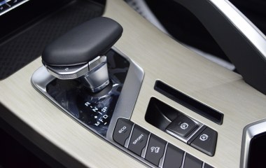 Geely Coolray Luxury 1.5 АМТ превью 14
