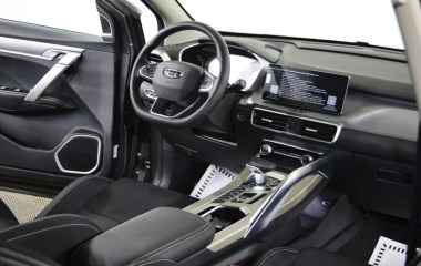 Geely Coolray Luxury 1.5 АМТ превью 15