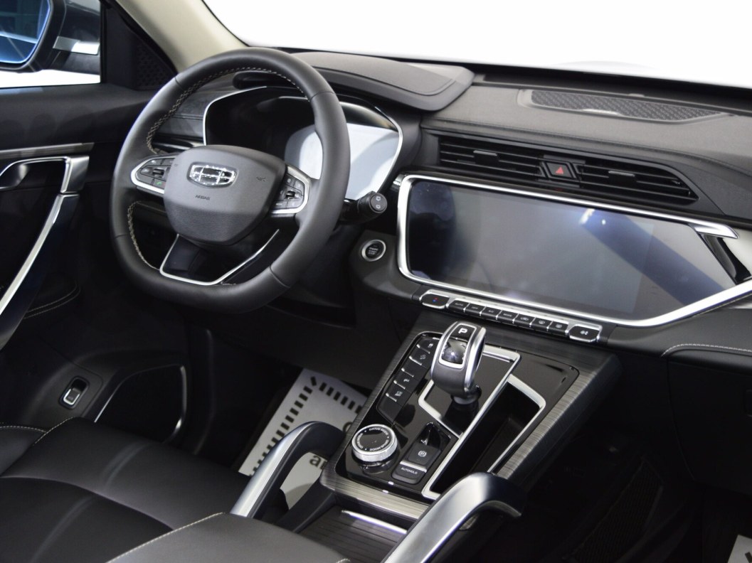 Geely Atlas Pro 4WD Luxury DCT, 2023 фото 11
