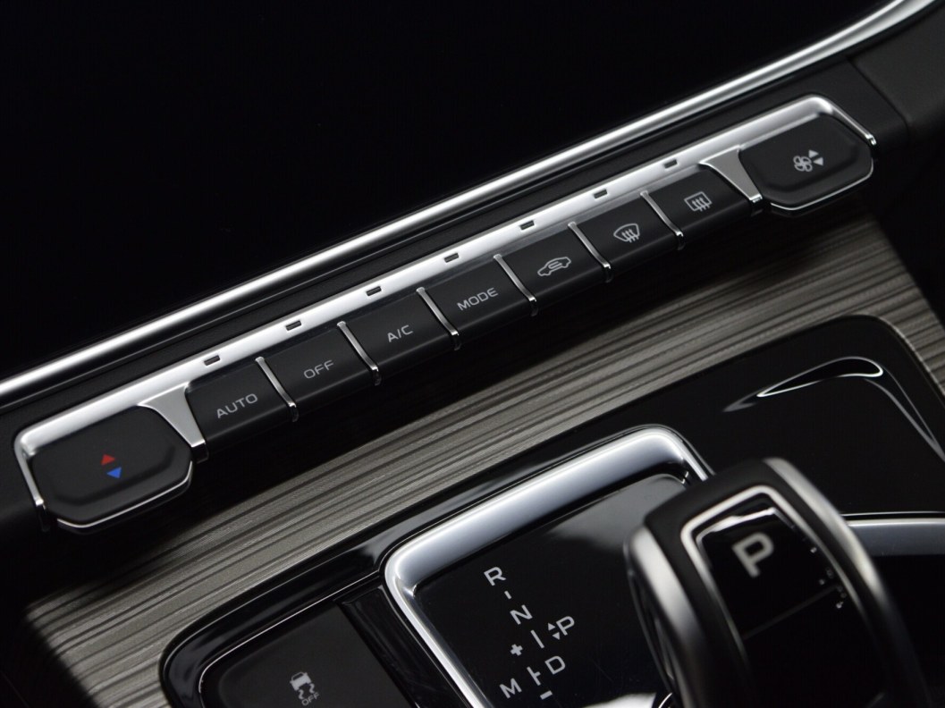 Geely Atlas Pro 4WD Luxury DCT, 2021 фото 17